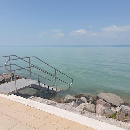 Balaton Lakeside Residence Siofok Exterior photo
